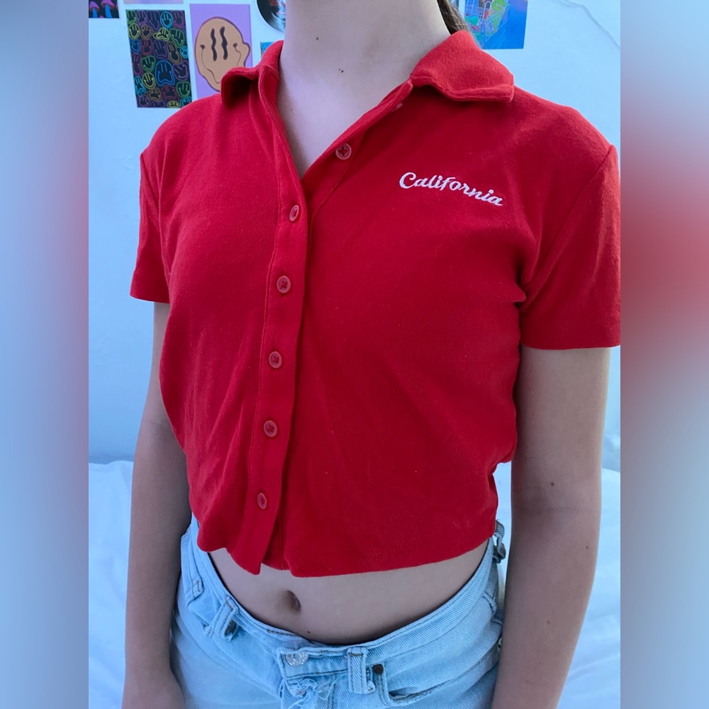 forever 21 california red cropped collared shirt